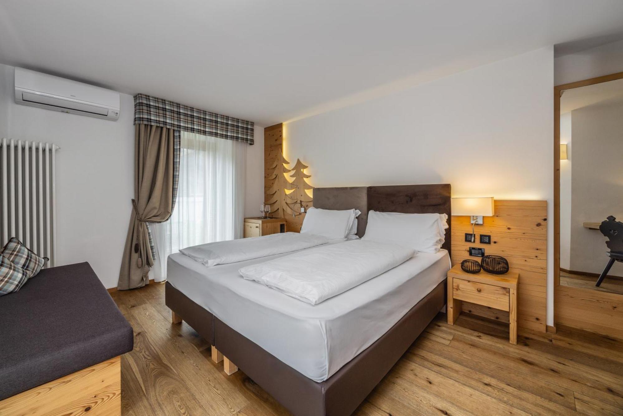 Hotel Ravelli Luxury Spa ميتزانا المظهر الخارجي الصورة